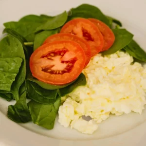 Egg Whites with Spinach and Tomato